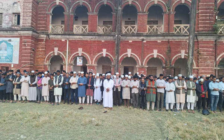 ওসমান হাদির মৃত্যুতে ফেনীতে জামায়াতের দোয়া ও গায়েবানা জানাজা